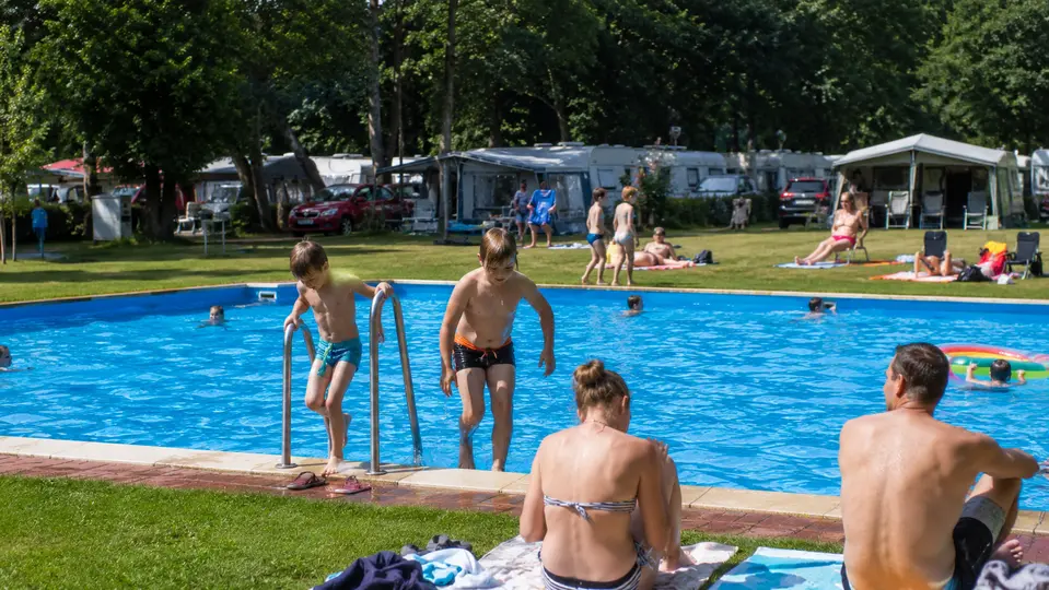 Campings met een zwembad vergelijken