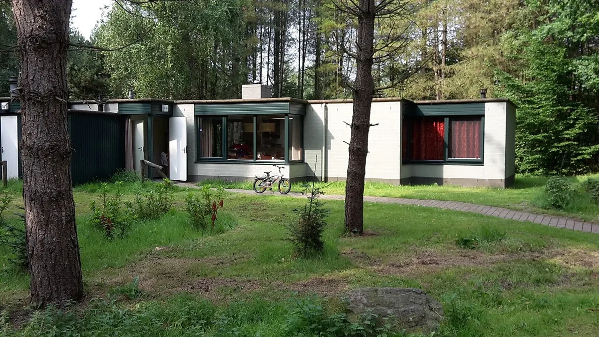 Vakantiebungalows tussen de bomen op De Eemhof