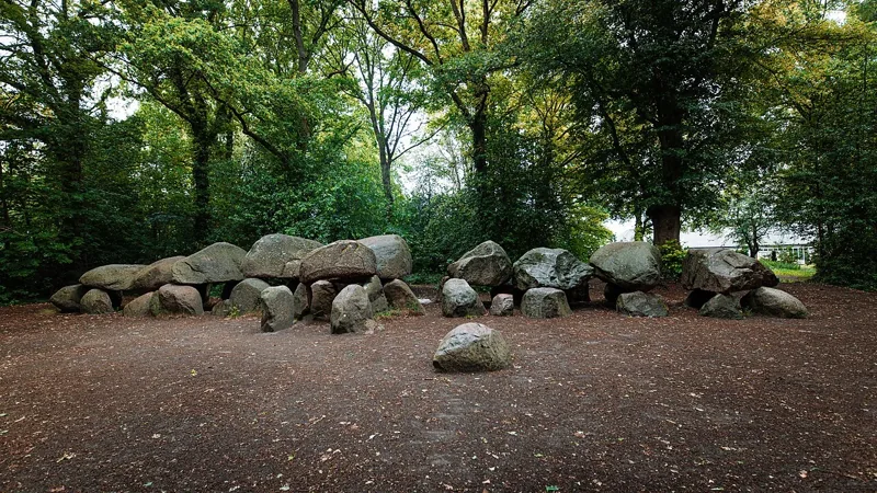Hunebed D27 bij Borger in Drenthe