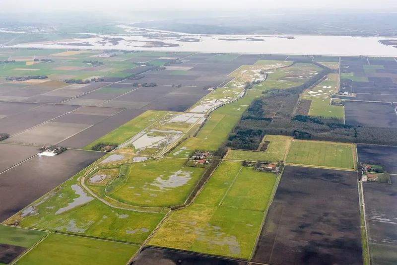 Schokland in het polderlandschap van Flevoland