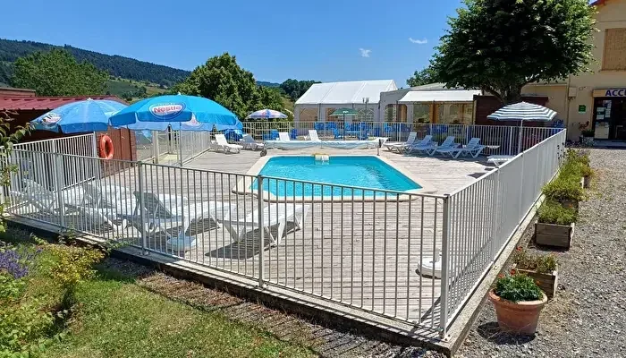 JetCamp.com: Camping La Cigale de l'Allier