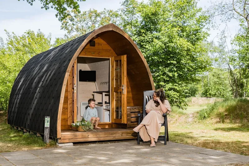 Foto uit het officiële partneraanbod van Kampeerdorp De Zandstuve: Trekkerspod | 4 personen